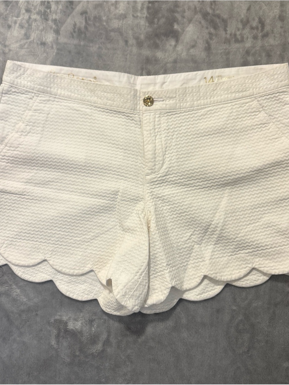 Lily Pulitzer Off White Scalloped-Hem Textured Shorts Sz 14